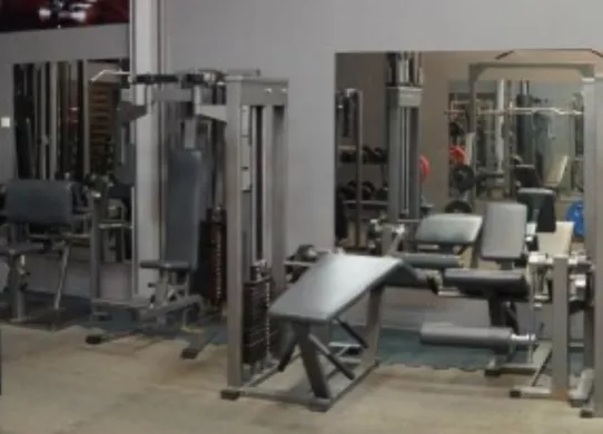 Siłownia na pływalni